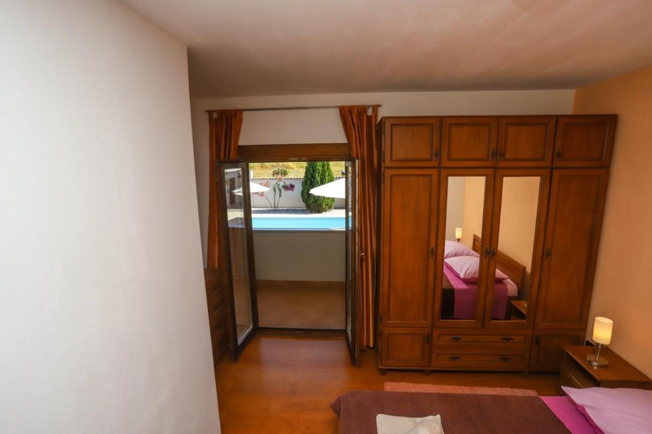 Apartment Nina With Private Pool Nova Vas  Eksteriør bilde