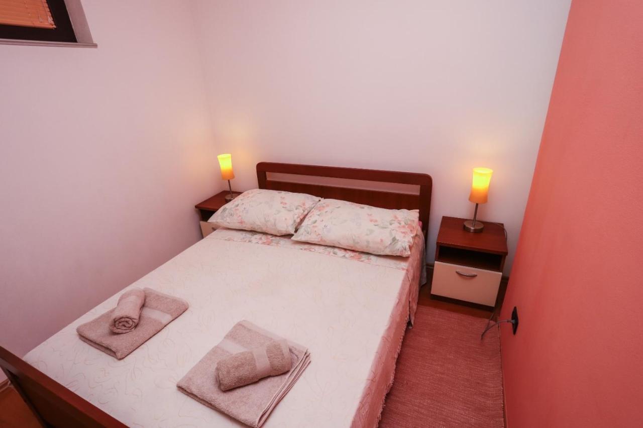 Apartment Nina With Private Pool Nova Vas  Eksteriør bilde